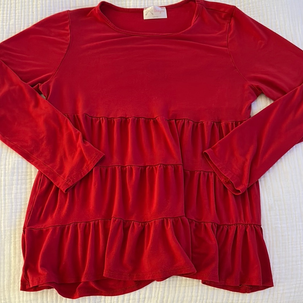 DD Designs Size Large Red Long Sleeve Ruffle Top
